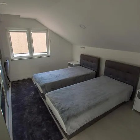 Holiday home Relax House Ibrahimovic
